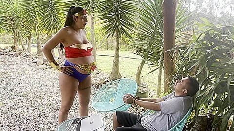 De Mujer Maravilla, Embarazada Follando Con Villano Hasta Sacarle Todo El Semen